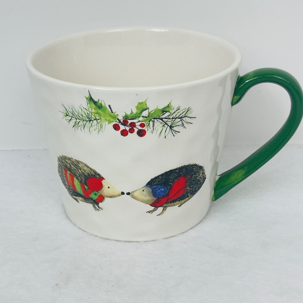 Harvest Green Studio Mug OS Hedgehog Holiday White Green Stoneware Excellent